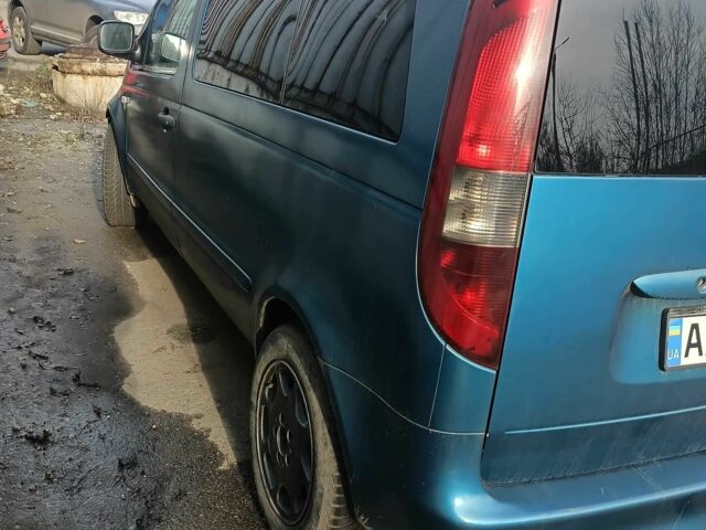 Синий Мерседес Ванео, объемом двигателя 1.7 л и пробегом 370 тыс. км за 3500 $, фото 1 на Automoto.ua