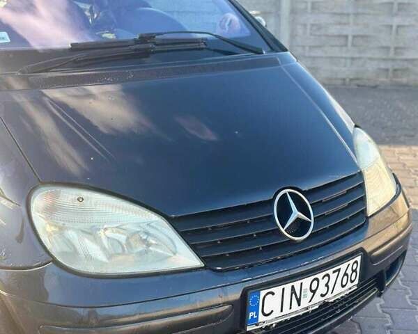 Синий Мерседес Ванео, объемом двигателя 1.7 л и пробегом 337 тыс. км за 2000 $, фото 11 на Automoto.ua