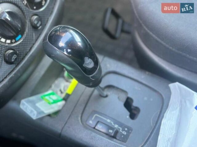 Синий Мерседес Ванео, объемом двигателя 1.7 л и пробегом 337 тыс. км за 2000 $, фото 8 на Automoto.ua