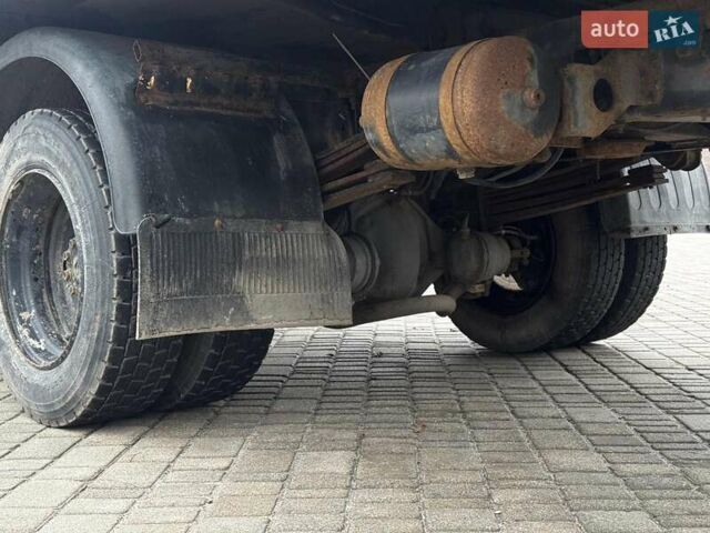 Білий Мерседес Варіо, об'ємом двигуна 4.2 л та пробігом 496 тис. км за 8390 $, фото 19 на Automoto.ua