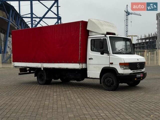 Білий Мерседес Варіо, об'ємом двигуна 4.2 л та пробігом 496 тис. км за 8390 $, фото 6 на Automoto.ua