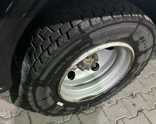 Білий Мерседес Варіо, об'ємом двигуна 4 л та пробігом 5 тис. км за 7500 $, фото 9 на Automoto.ua