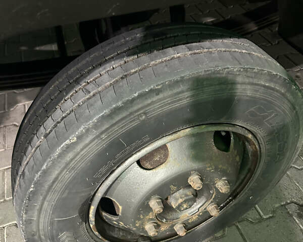 Білий Мерседес Варіо, об'ємом двигуна 4 л та пробігом 5 тис. км за 7500 $, фото 10 на Automoto.ua