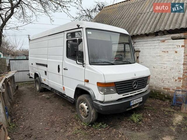 Белый Мерседес Варио, объемом двигателя 2.9 л и пробегом 400 тыс. км за 7500 $, фото 2 на Automoto.ua