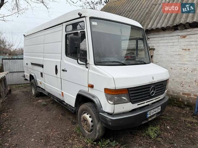 Белый Мерседес Варио, объемом двигателя 2.9 л и пробегом 400 тыс. км за 7500 $, фото 1 на Automoto.ua
