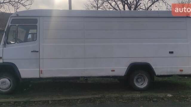 Белый Мерседес Варио, объемом двигателя 2.87 л и пробегом 663 тыс. км за 7500 $, фото 2 на Automoto.ua