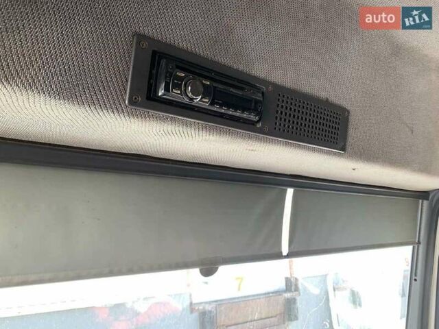 Белый Мерседес Варио, объемом двигателя 4.2 л и пробегом 600 тыс. км за 10000 $, фото 12 на Automoto.ua