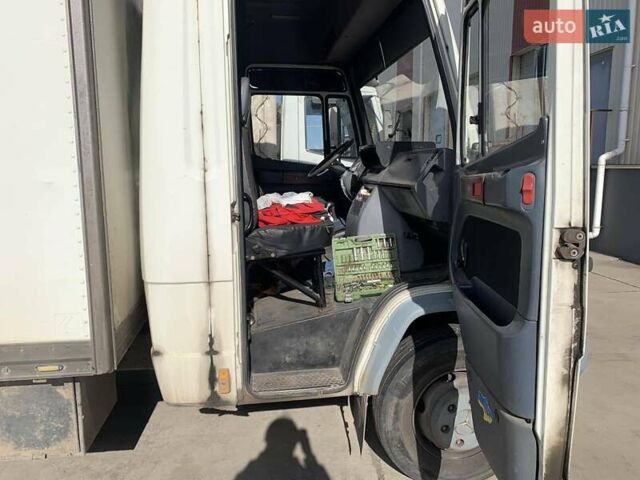 Белый Мерседес Варио, объемом двигателя 4.2 л и пробегом 600 тыс. км за 10000 $, фото 13 на Automoto.ua