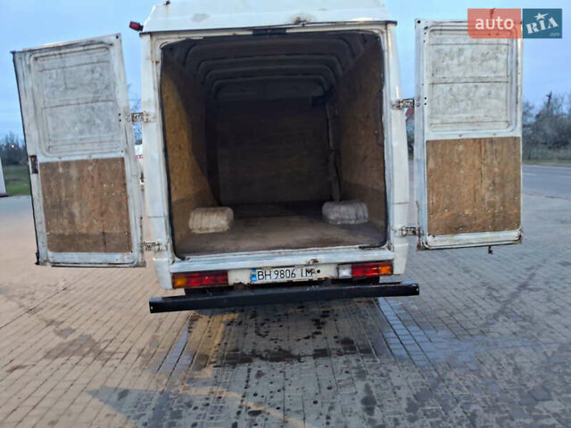 Білий Мерседес Варіо, об'ємом двигуна 2.87 л та пробігом 370 тис. км за 5500 $, фото 3 на Automoto.ua