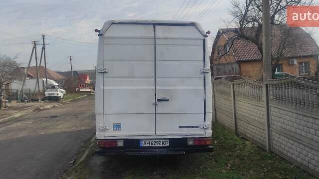 Белый Мерседес Варио, объемом двигателя 2.87 л и пробегом 663 тыс. км за 7500 $, фото 3 на Automoto.ua