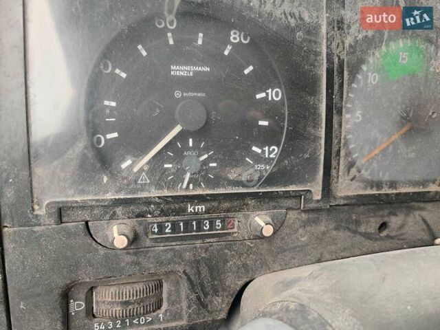 Белый Мерседес Варио, объемом двигателя 4.3 л и пробегом 550 тыс. км за 6800 $, фото 1 на Automoto.ua