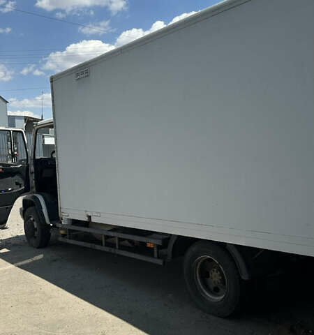 Білий Мерседес Варіо, об'ємом двигуна 4.25 л та пробігом 265 тис. км за 22000 $, фото 5 на Automoto.ua