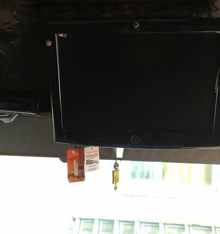 Білий Мерседес Варіо, об'ємом двигуна 4.2 л та пробігом 500 тис. км за 9000 $, фото 15 на Automoto.ua