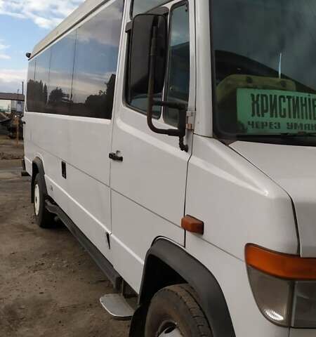 Білий Мерседес Варіо, об'ємом двигуна 4.2 л та пробігом 500 тис. км за 9000 $, фото 5 на Automoto.ua