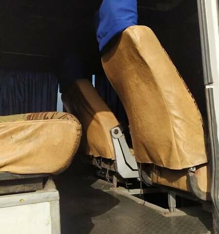 Білий Мерседес Варіо, об'ємом двигуна 4.2 л та пробігом 500 тис. км за 9000 $, фото 16 на Automoto.ua