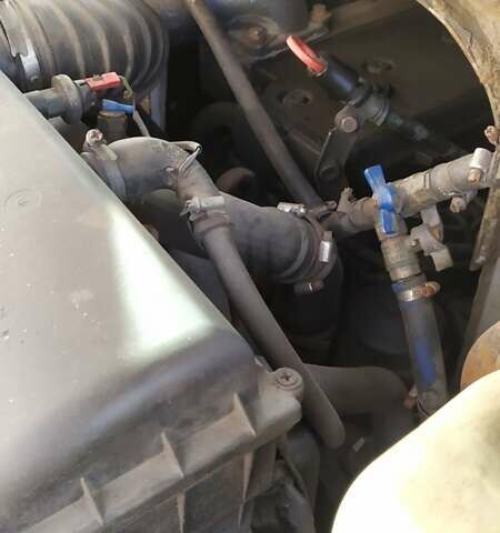 Білий Мерседес Варіо, об'ємом двигуна 4.2 л та пробігом 500 тис. км за 9000 $, фото 14 на Automoto.ua