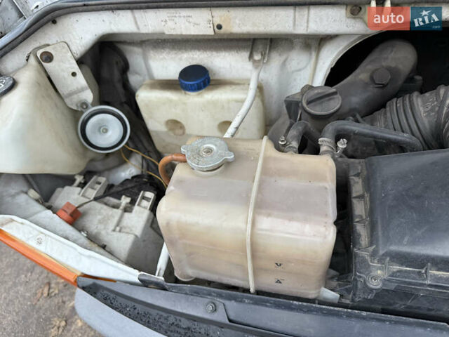 Белый Мерседес Варио, объемом двигателя 4.25 л и пробегом 582 тыс. км за 11500 $, фото 17 на Automoto.ua