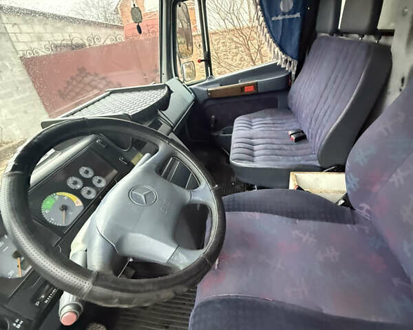 Белый Мерседес Варио, объемом двигателя 4.25 л и пробегом 582 тыс. км за 11500 $, фото 20 на Automoto.ua