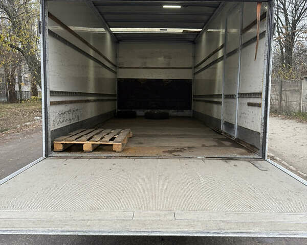 Белый Мерседес Варио, объемом двигателя 4.25 л и пробегом 582 тыс. км за 11500 $, фото 8 на Automoto.ua