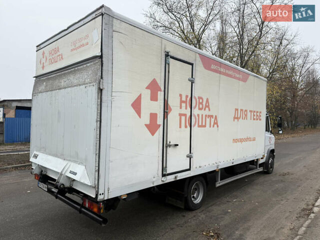 Белый Мерседес Варио, объемом двигателя 4.25 л и пробегом 582 тыс. км за 11500 $, фото 3 на Automoto.ua