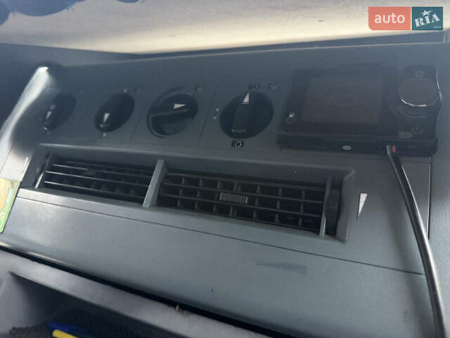 Белый Мерседес Варио, объемом двигателя 4.25 л и пробегом 582 тыс. км за 11500 $, фото 26 на Automoto.ua