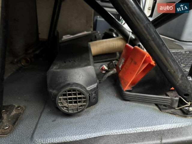 Белый Мерседес Варио, объемом двигателя 4.25 л и пробегом 582 тыс. км за 11500 $, фото 25 на Automoto.ua