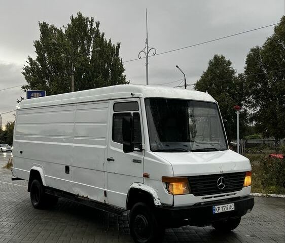 Мерседес Варио 1994 в Запорожье на Automoto.ua Белый Мерседес Варио, объемом двигателя 4.3 л и пробегом 500 тыс. км за 7999 $, фото 4 на Automoto.ua