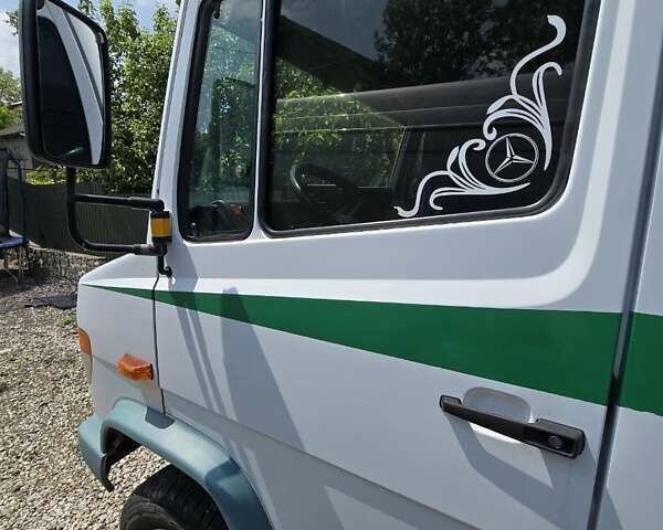 Белый Мерседес Варио, объемом двигателя 2.87 л и пробегом 422 тыс. км за 12999 $, фото 3 на Automoto.ua