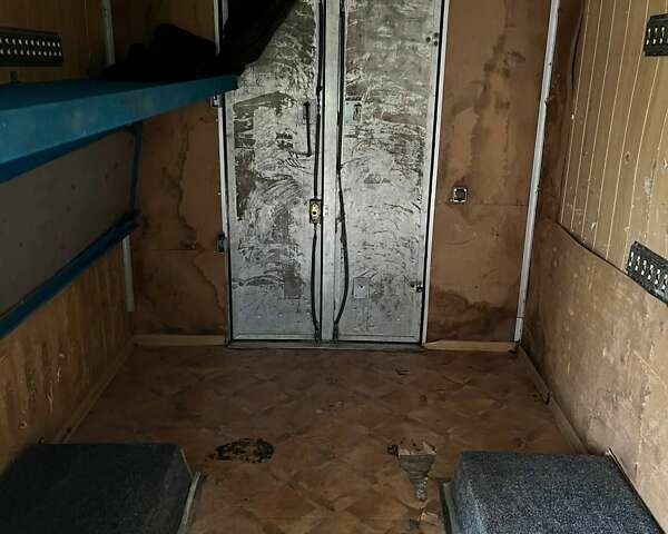 Белый Мерседес Варио, объемом двигателя 2.87 л и пробегом 300 тыс. км за 7200 $, фото 17 на Automoto.ua