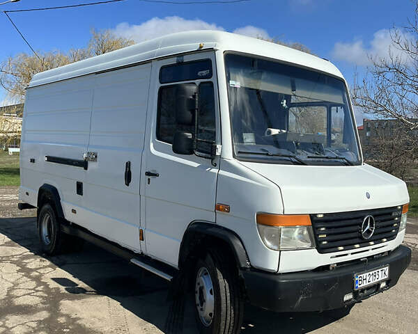Білий Мерседес Варіо, об'ємом двигуна 2.87 л та пробігом 561 тис. км за 8000 $, фото 1 на Automoto.ua