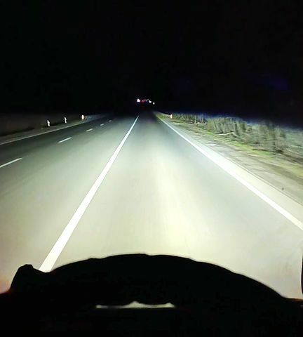 Белый Мерседес Варио, объемом двигателя 4.2 л и пробегом 800 тыс. км за 9000 $, фото 7 на Automoto.ua