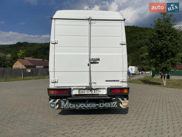 Мерседес Варио 2004 в Сваляве на Automoto.ua Белый Мерседес Варио, объемом двигателя 4.3 л и пробегом 470 тыс. км за 14700 $, фото 3 на Automoto.ua