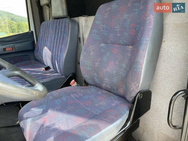 Мерседес Варио 2004 в Сваляве на Automoto.ua Белый Мерседес Варио, объемом двигателя 4.3 л и пробегом 470 тыс. км за 14700 $, фото 16 на Automoto.ua