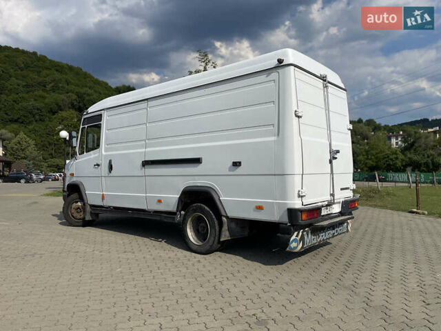 Мерседес Варио 2004 в Сваляве на Automoto.ua Белый Мерседес Варио, объемом двигателя 4.3 л и пробегом 470 тыс. км за 14700 $, фото 2 на Automoto.ua