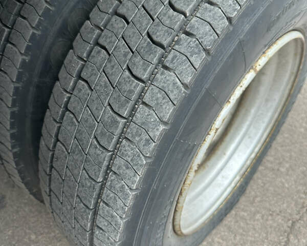 Белый Мерседес Варио, объемом двигателя 4.2 л и пробегом 270 тыс. км за 20300 $, фото 8 на Automoto.ua