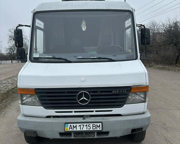 Белый Мерседес Варио, объемом двигателя 4.2 л и пробегом 270 тыс. км за 20300 $, фото 1 на Automoto.ua