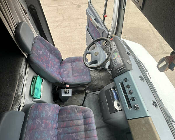 Белый Мерседес Варио, объемом двигателя 4.2 л и пробегом 270 тыс. км за 20300 $, фото 17 на Automoto.ua