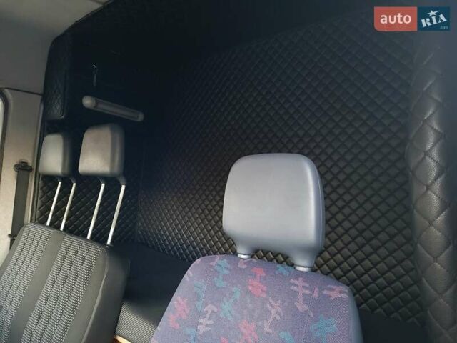 Білий Мерседес Варіо, об'ємом двигуна 4.25 л та пробігом 557 тис. км за 21500 $, фото 11 на Automoto.ua