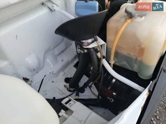 Білий Мерседес Варіо, об'ємом двигуна 4.25 л та пробігом 557 тис. км за 21500 $, фото 37 на Automoto.ua