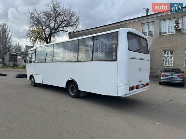 Білий Мерседес Варіо, об'ємом двигуна 3.97 л та пробігом 600 тис. км за 9300 $, фото 13 на Automoto.ua