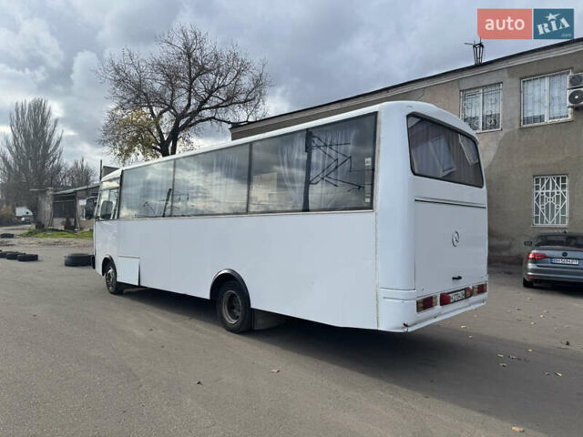 Білий Мерседес Варіо, об'ємом двигуна 3.97 л та пробігом 600 тис. км за 9300 $, фото 20 на Automoto.ua