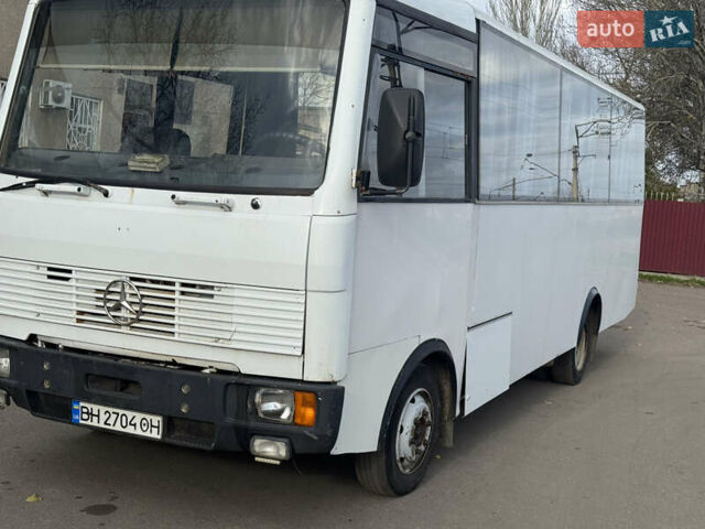 Білий Мерседес Варіо, об'ємом двигуна 3.97 л та пробігом 600 тис. км за 9300 $, фото 11 на Automoto.ua