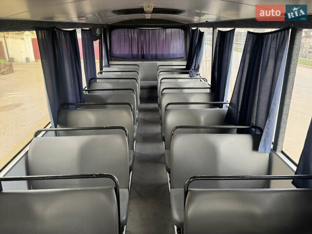 Білий Мерседес Варіо, об'ємом двигуна 3.97 л та пробігом 600 тис. км за 9300 $, фото 23 на Automoto.ua