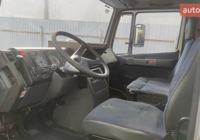 Білий Мерседес Варіо, об'ємом двигуна 4.25 л та пробігом 665 тис. км за 7500 $, фото 2 на Automoto.ua