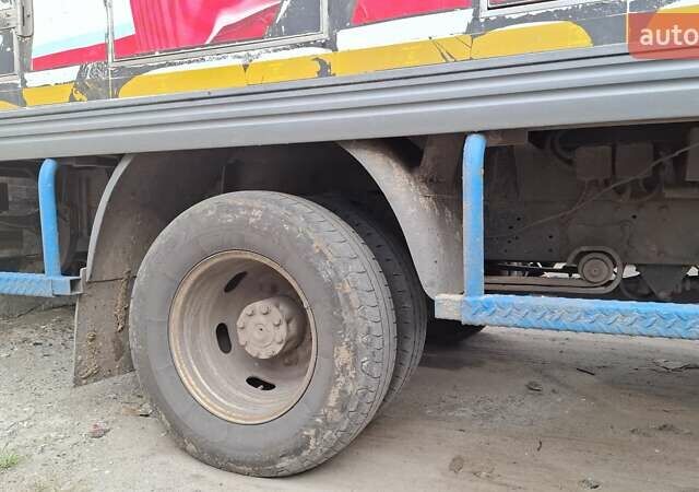 Білий Мерседес Варіо, об'ємом двигуна 4.25 л та пробігом 734 тис. км за 11999 $, фото 5 на Automoto.ua