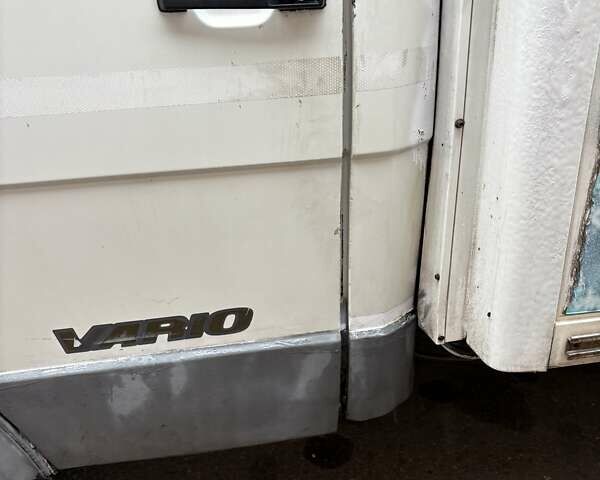 Білий Мерседес Варіо, об'ємом двигуна 4.25 л та пробігом 600 тис. км за 10500 $, фото 23 на Automoto.ua