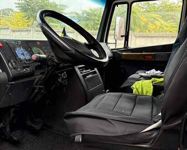 Білий Мерседес Варіо, об'ємом двигуна 4.25 л та пробігом 600 тис. км за 10500 $, фото 6 на Automoto.ua