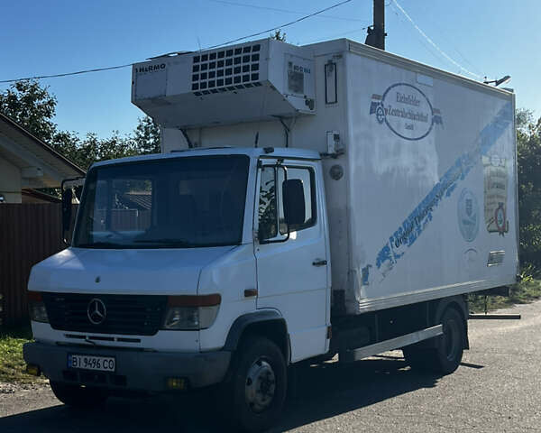 Белый Мерседес Варио, объемом двигателя 4.25 л и пробегом 633 тыс. км за 10500 $, фото 1 на Automoto.ua