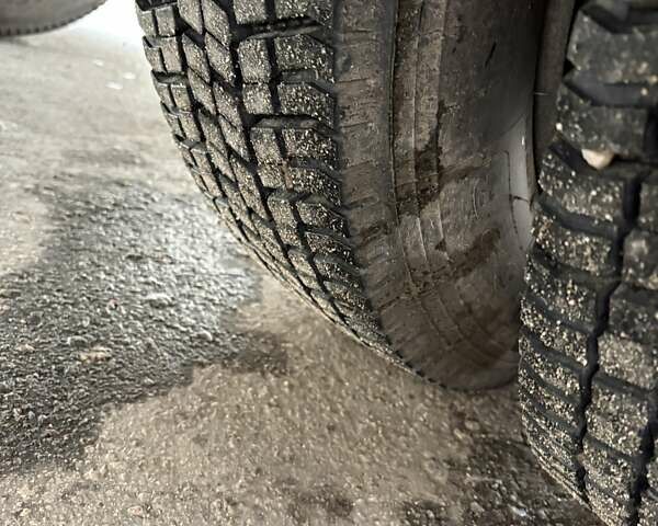 Білий Мерседес Варіо, об'ємом двигуна 4.25 л та пробігом 600 тис. км за 10500 $, фото 3 на Automoto.ua