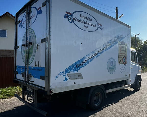 Белый Мерседес Варио, объемом двигателя 4.25 л и пробегом 633 тыс. км за 10500 $, фото 3 на Automoto.ua